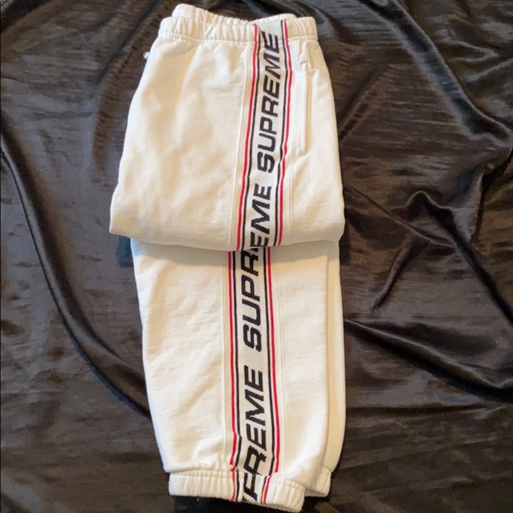 sweatpants: Supreme